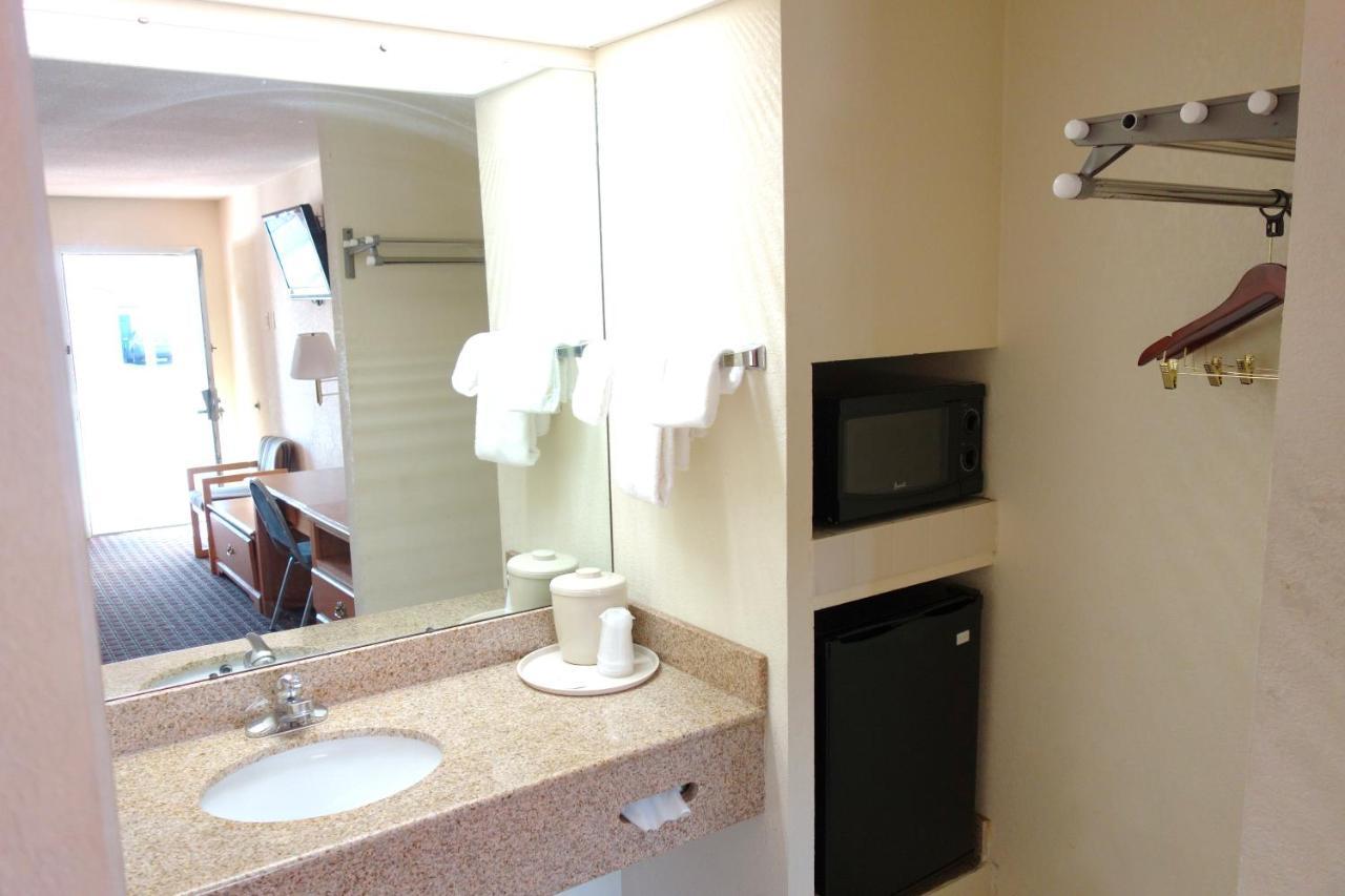 Vip Inn And Suites Huntsville Bagian luar foto