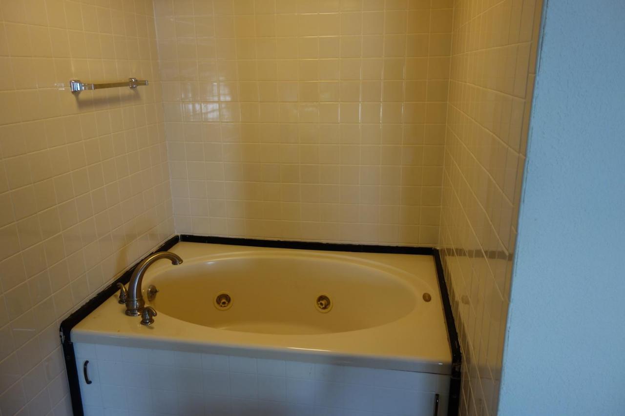 Vip Inn And Suites Huntsville Bagian luar foto